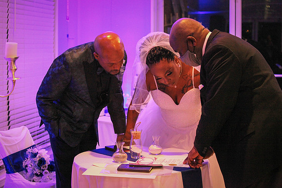 AD788FF8-DC29-4EE0-B3A2-52AC60F36B75